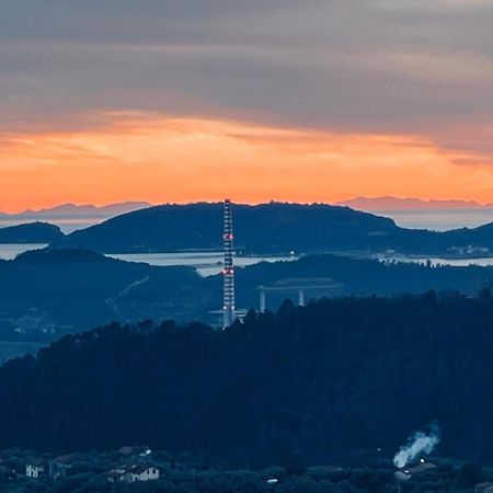 Appartamenti Montallegro 韦扎诺利古勒 外观 照片